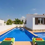 Claudia Menorca Cala En Porter (Menorca)