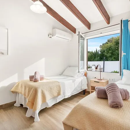 Claudia Menorca Villa