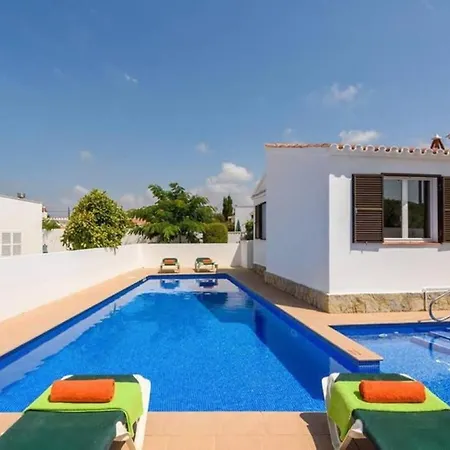 Claudia Menorca Cala En Porter (Menorca)